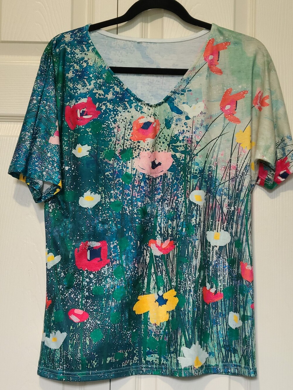 Lagenlook Floral Garden Watercolor Art V-Neck Top Knit Tee Cottagecore Size M